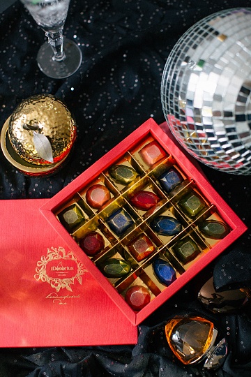 Подарочный набор «Коллекция самоцветов» 16 конфет