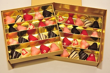 Подарочный набор из 40 шоколадных конфет ручной работы «Аморе Мио»